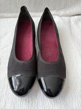 Munro Henlee ballet flats, size 13